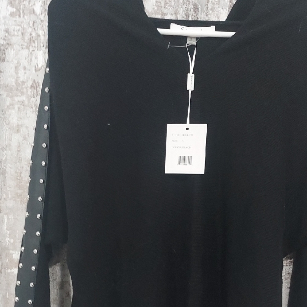 Sioni Black Sweater with Silver Accents